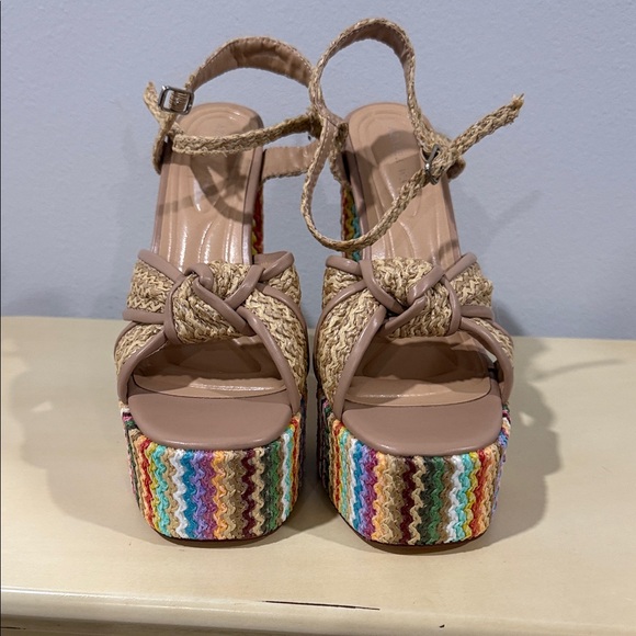 Multicolor Woven Platform Sandals - Picture 2 of 6